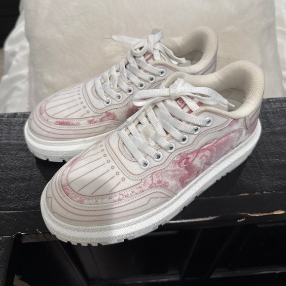 Authentic CHRISTIAN DIOR SNEAKERS - Picture 1 of 7